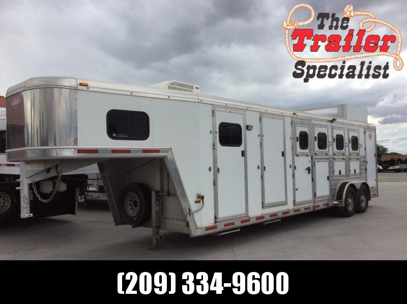 Preowned 2005 Hart Trailers 4H Ultimate GN Horse Trailer Preowned 2005 Hart Trailers 4H Ultimate GN Horse Trailer