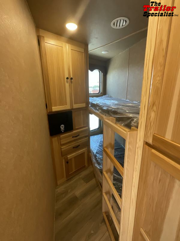 NEW 2024 Lakota Trailers C8415BB 4 Horse Charger 7'6" Tall, 8' Wide, 15'LQ Horse Trailer With **BUNK BEDS** 1754599488