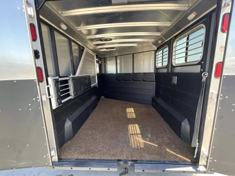 used Horse Trailers Logan Coach  for sale, in Acampo, CA Thumbnail 21