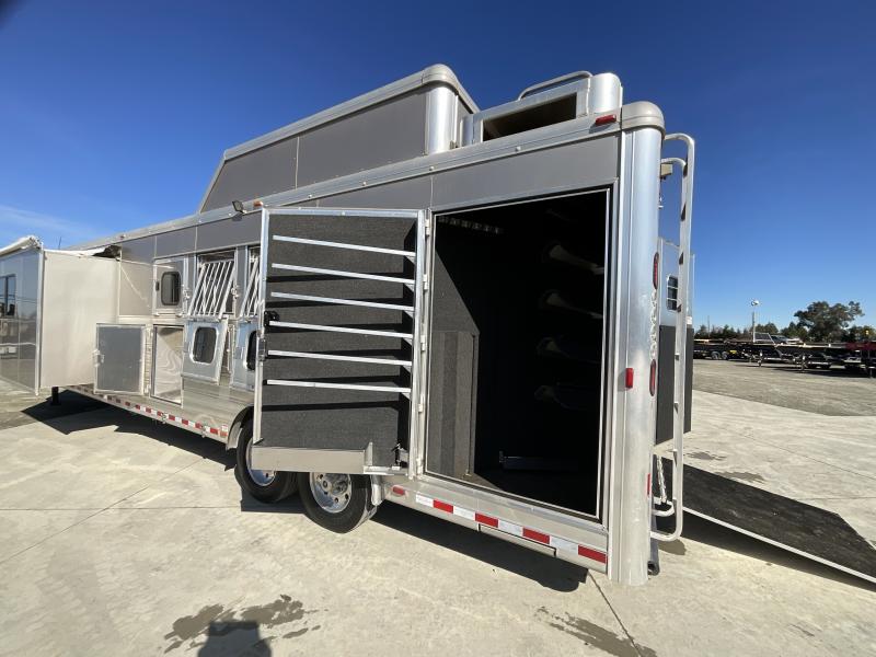 used Horse Trailers Hart Trailers  for sale, in Acampo, CA Thumbnail 15