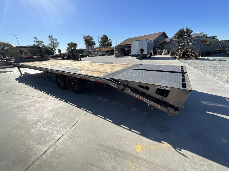used Equipment / Flatbed Trailers Diamond C Trailers  for sale, in Acampo, CA Thumbnail 5