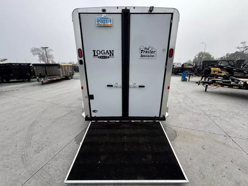 used Horse Trailers Logan Coach  for sale, in Acampo, CA Thumbnail 9