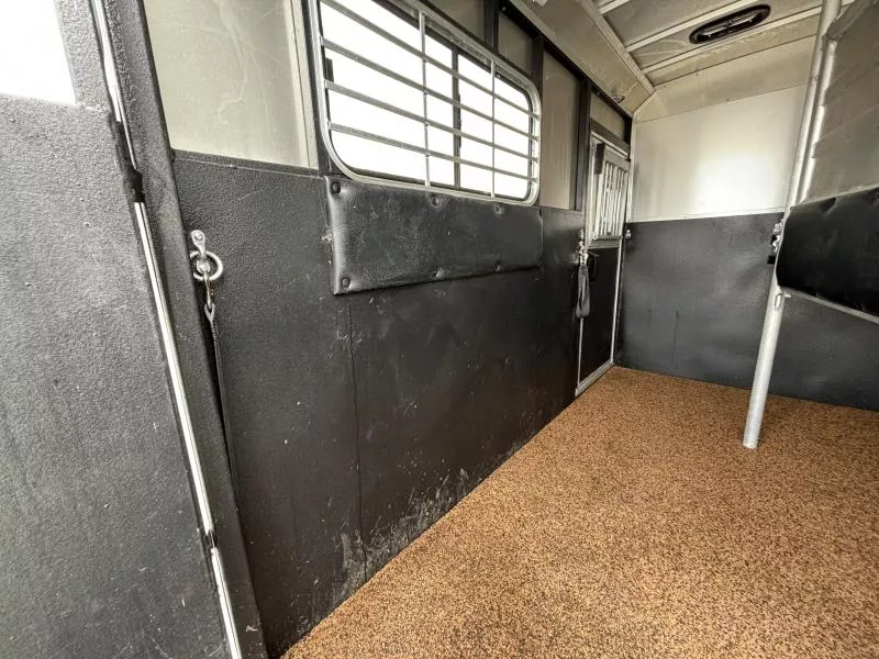 used Horse Trailers Logan Coach  for sale, in Acampo, CA Thumbnail 13