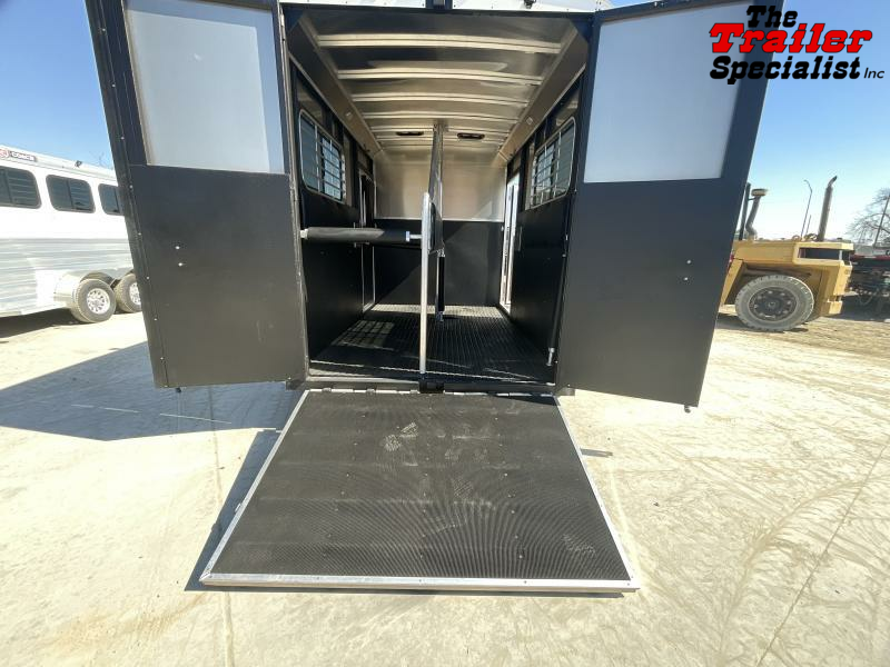 new Horse Trailers Logan Coach  for sale, in Acampo, CA Thumbnail 7