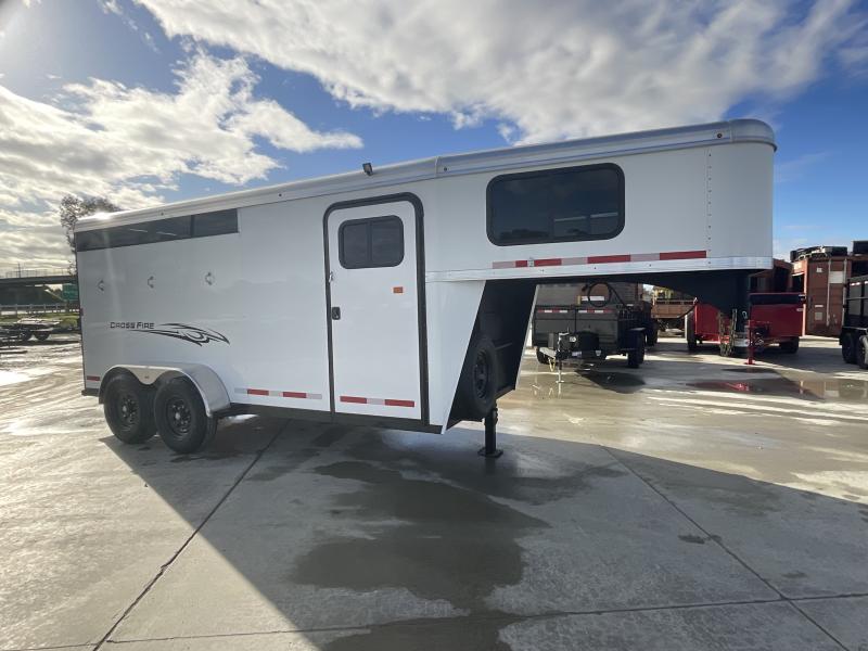NEW 2025 Logan Coach CROSSFIRE3GN Crossfire 3 Horse GN Trailer