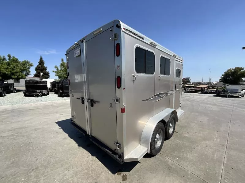 used Horse Trailers Logan Coach  for sale, in Acampo, CA Thumbnail 9