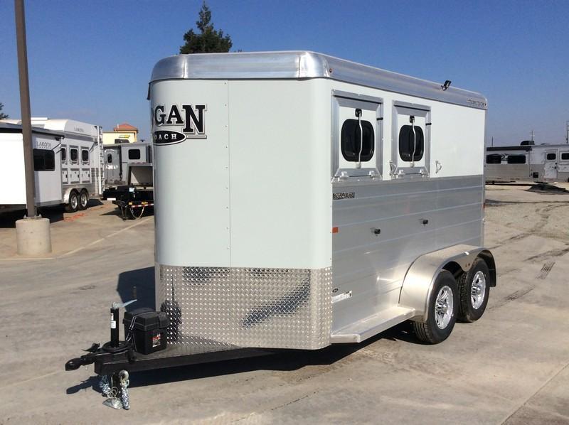 NEW 2020 Logan Coach 2 Horse Bullseye Horse Trailer NEW 2020 Logan Coach 2 Horse Bullseye Horse Trailer