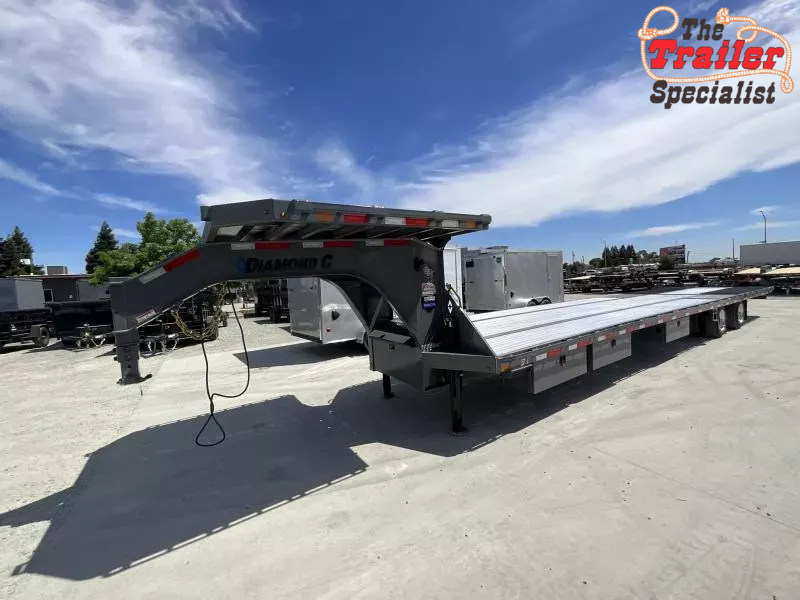 NEW 2026 Diamond C FMAX216L40X102HDT 102X40' 40K GVW GN Equipment Trailer