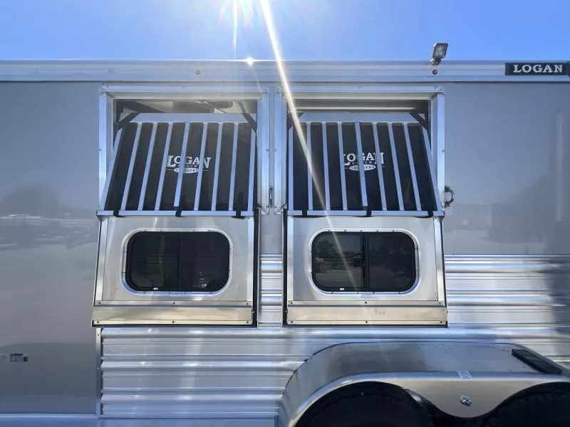 new Horse Trailers Logan Coach  for sale, in Acampo, CA Thumbnail 8
