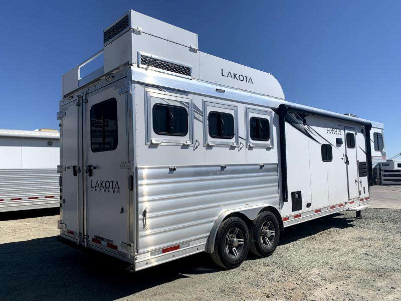NEW 2021 Lakota C8311RK Charger 3 Horse 11' Living Quarters with