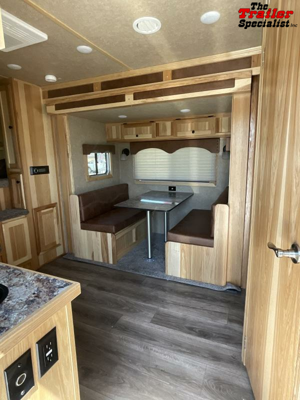 NEW 2024 Lakota Trailers C8415BB 4 Horse Charger 7'6" Tall, 8' Wide, 15'LQ Horse Trailer With **BUNK BEDS** 1754599471