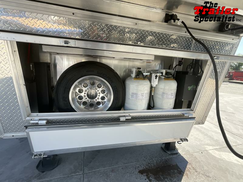 NEW 2024 Lakota Trailers C8415BB 4 Horse Charger 7'6" Tall, 8' Wide, 15'LQ Horse Trailer With **BUNK BEDS** 1754599415