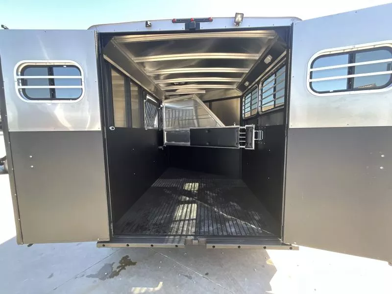new Horse Trailers Logan Coach  for sale, in Acampo, CA Thumbnail 13