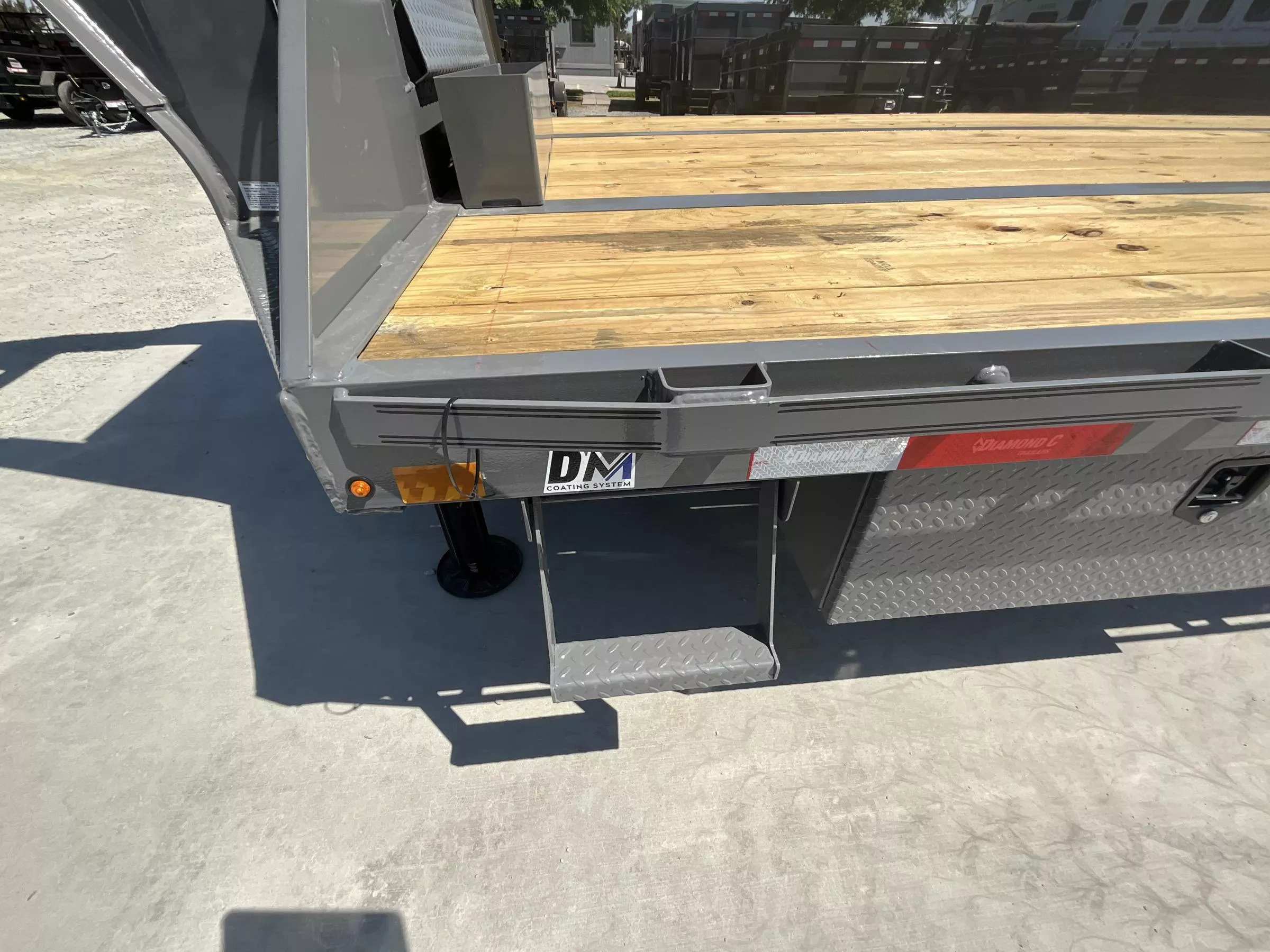 NEW 2025 Diamond C Trailers FMAX216L32X102MR  102"X32' 40K GVW GN Equipment Trailer HeNttghwv60d
