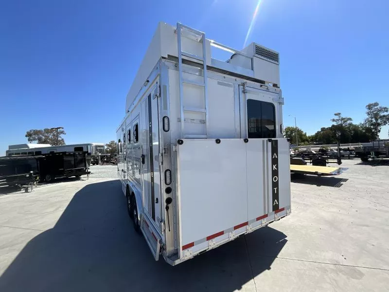 new Stock / Stock Combo Trailers Lakota  for sale, in Acampo, CA Thumbnail 5