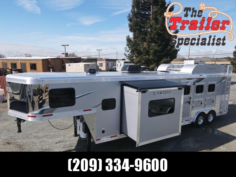 NEW 2021 Lakota C8313SR Charger 3 Horse 8' Wide 13' Living Quarters with Slideout Horse Trailer NEW 2021 Lakota C8313SR Charger 3 Horse 8' Wide 13' Living Quarters with Slideout Horse Trailer