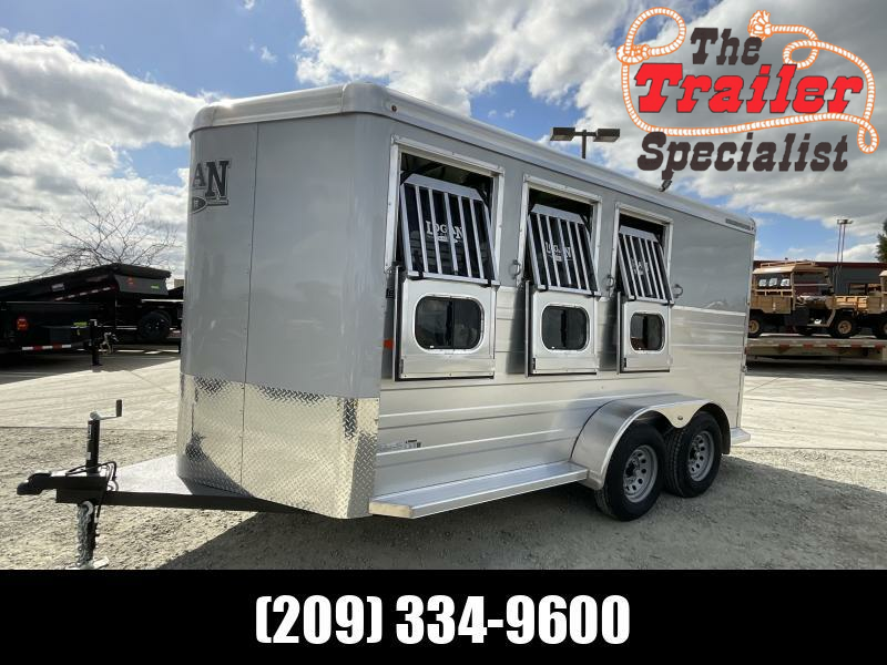 NEW 2023 Logan Coach BULLSEYE3BP Bullseye 3 Horse Trailer Horse
