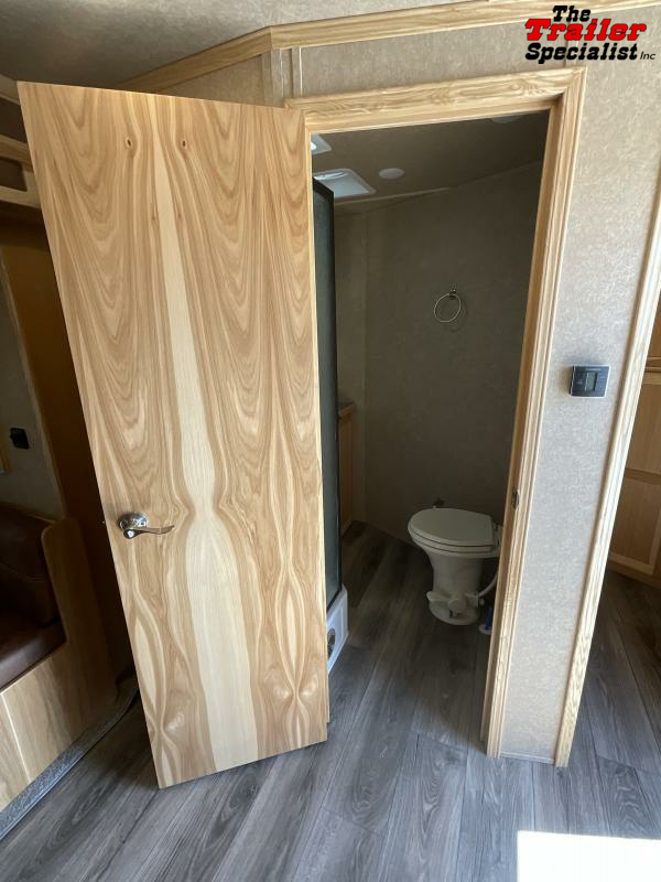 NEW 2024 Lakota Trailers C8415BB 4 Horse Charger 7'6" Tall, 8' Wide, 15'LQ Horse Trailer With **BUNK BEDS** 1754599478