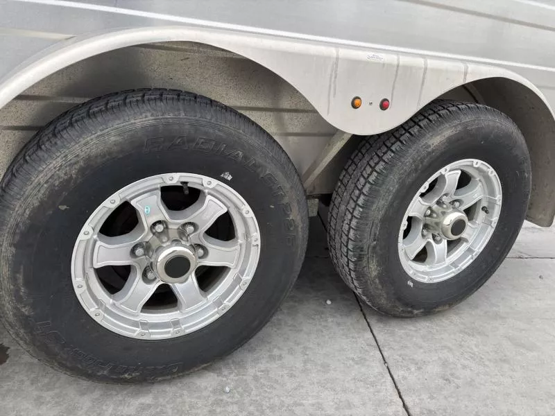 used Horse Trailers Logan Coach  for sale, in Acampo, CA Thumbnail 22