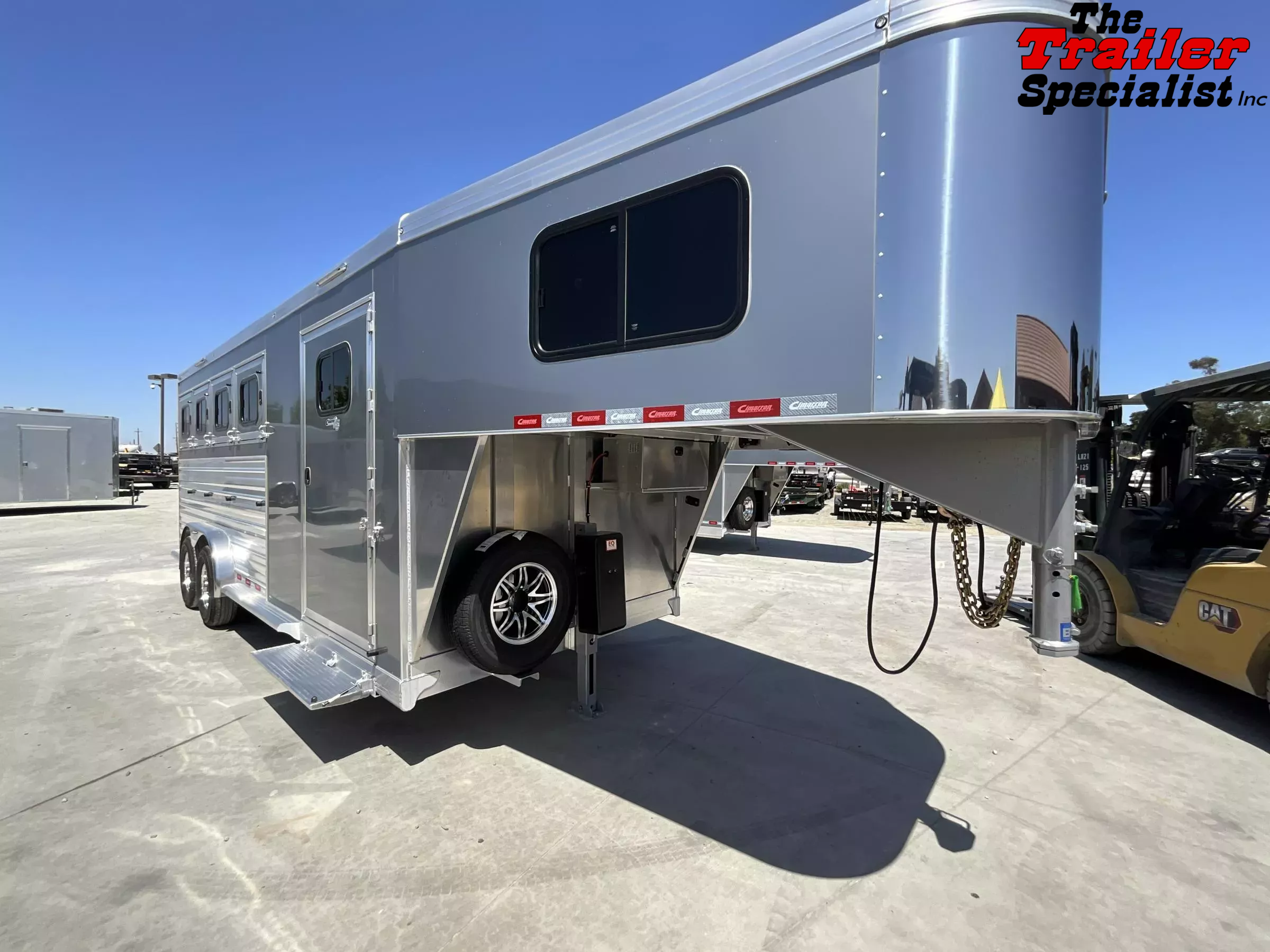 2026 Cimarron Trailers NS4G-RTG Horse Trailer 4 HORSE SLANT GN  	