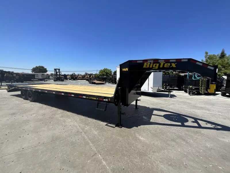 NEW 2026 Big Tex 14GN-30D5A-MR 102"X25'+5' 15,900 GVW Equipment Trailer