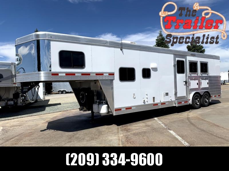 Pre-Owned 2018 Sierra Laramie 8310 Horse Trailer Pre-Owned 2018 Sierra Laramie 8310 Horse Trailer
