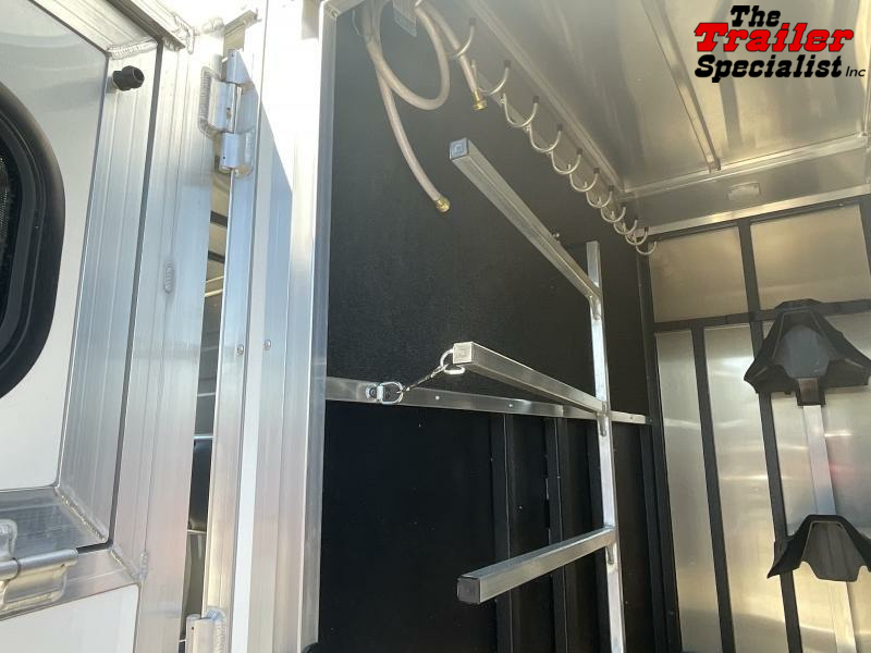 new Horse Trailers Logan Coach  for sale, in Acampo, CA Thumbnail 9