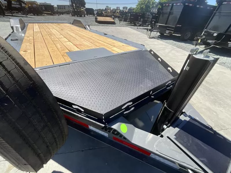 new Equipment / Flatbed Trailers Diamond C Trailers  for sale, in Acampo, CA Thumbnail 3