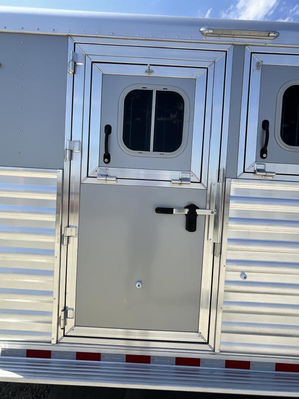 NEW 2023 Elite Trailers 3BP 3 Horse Bumper Pull Horse Trailer **With Ramp