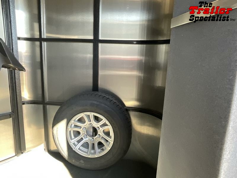 new Horse Trailers Logan Coach  for sale, in Acampo, CA Thumbnail 10