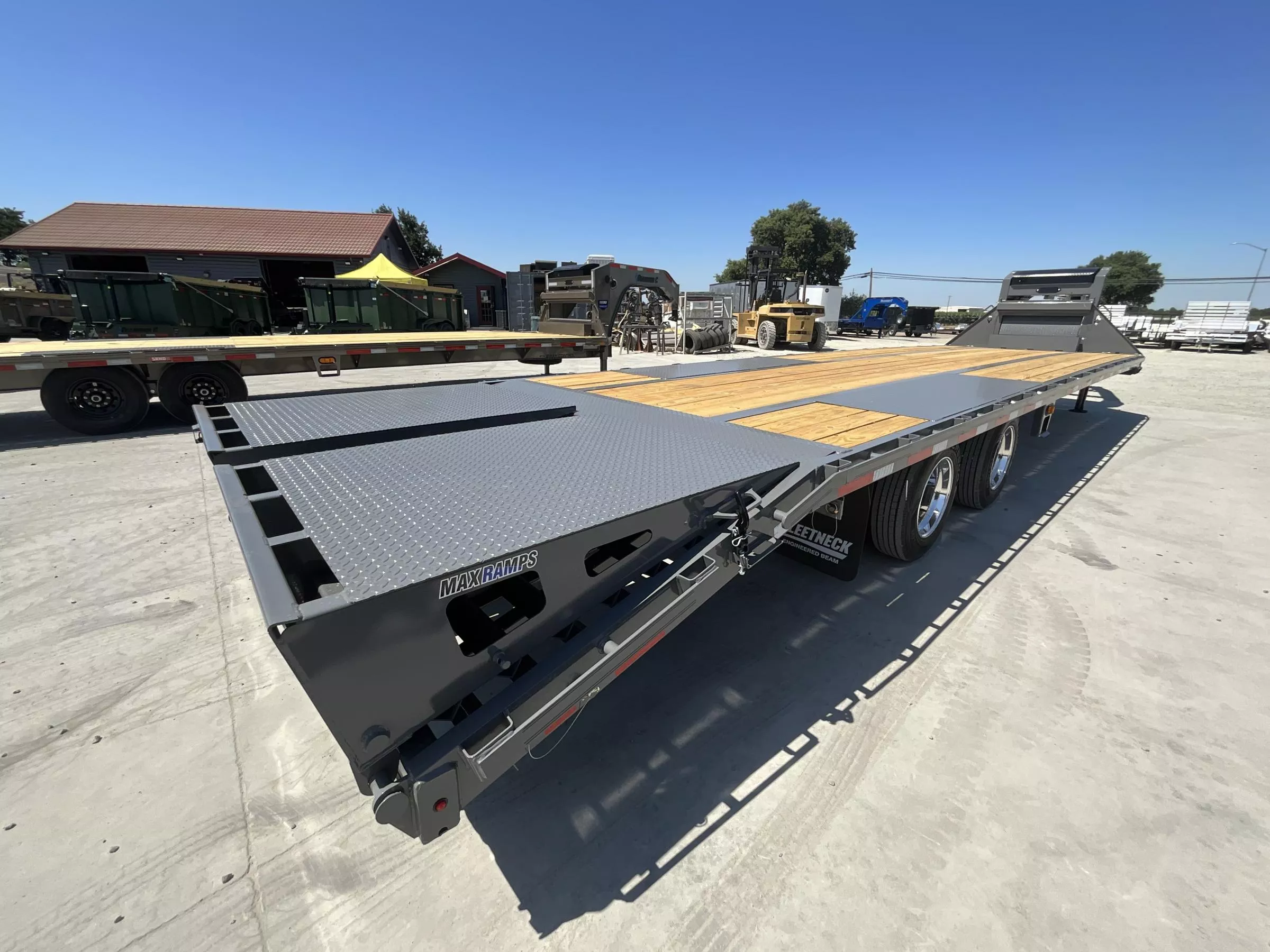 NEW 2025 Diamond C Trailers FMAX216L32X102MR  102"X32' 40K GVW GN Equipment Trailer yEtca83gm5wo