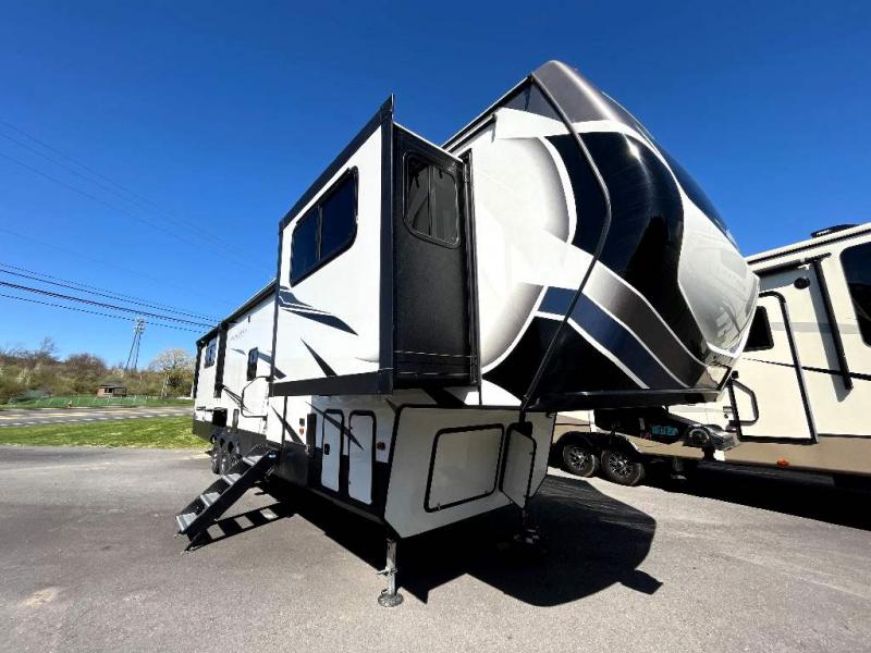 2021 Keystone RV MONTANA HIGH COUNTRY 383TH 2021 Keystone RV MONTANA HIGH COUNTRY 383TH