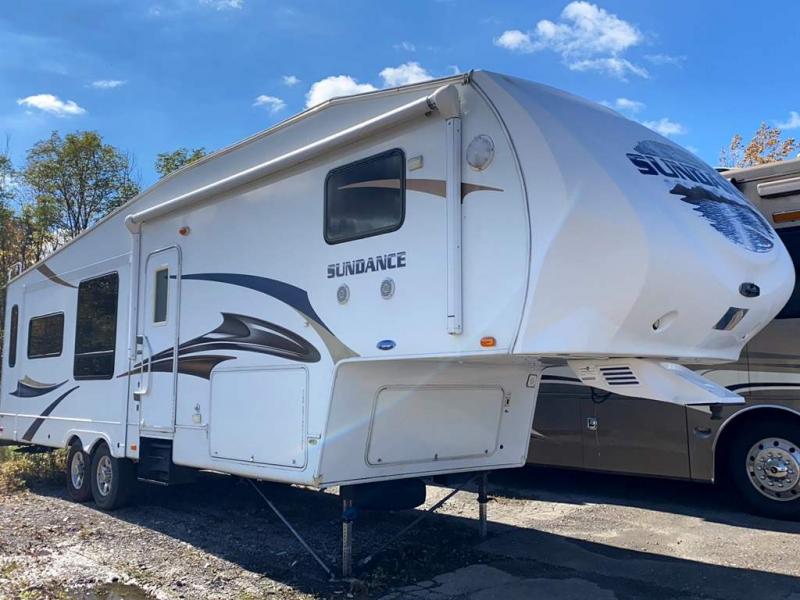 2011 Heartland RV SUNDANCE 330QS 2011 Heartland RV SUNDANCE 330QS