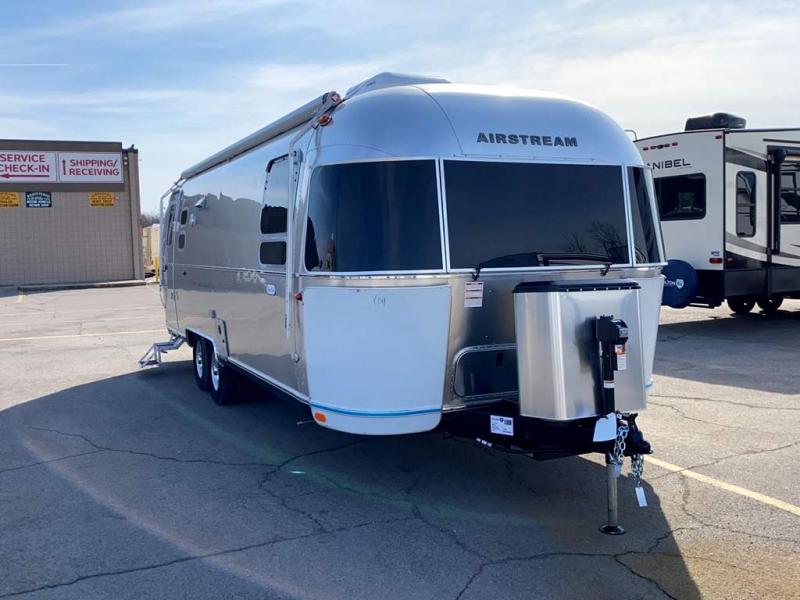2021 Airstream FLYING CLOUD 27FB 2021 Airstream FLYING CLOUD 27FB