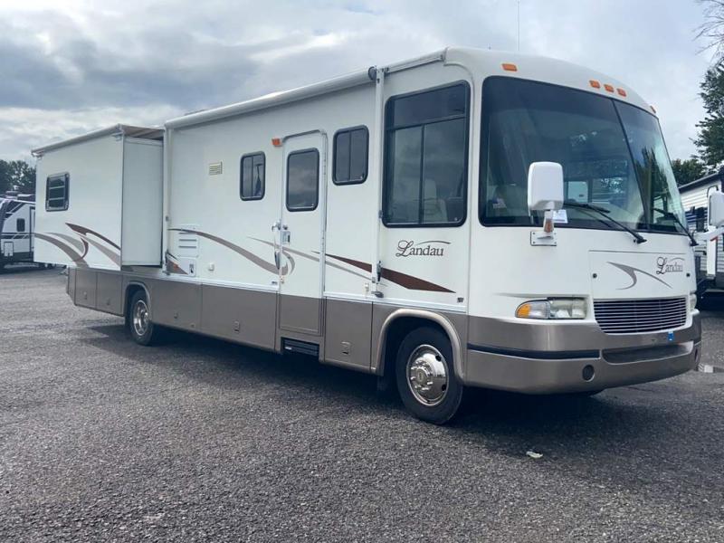 2002 Georgie Boy Manufacturing LANDAU 34F 2002 Georgie Boy Manufacturing LANDAU 34F