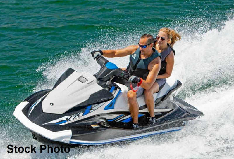 2019 Yamaha WAVERUNNER DELUXE 2019 Yamaha WAVERUNNER DELUXE