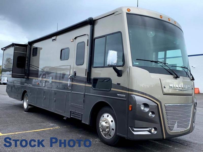 2022 Winnebago ADVENTURER 35F 2022 Winnebago ADVENTURER 35F