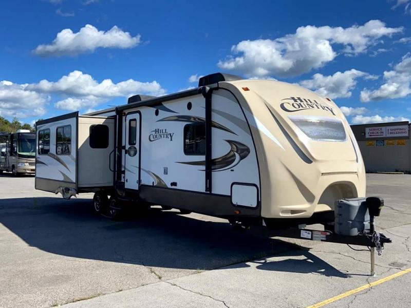 2016 CrossRoads RV HILL COUNTRY 32RE 2016 CrossRoads RV HILL COUNTRY 32RE