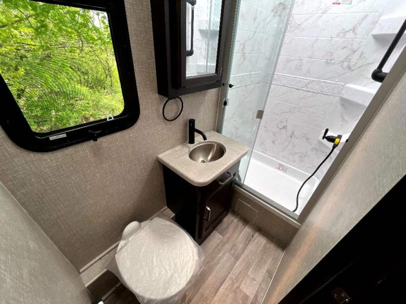 new Camper / RV Entegra Coach Vision for sale, in Wind Gap, PA Thumbnail 11