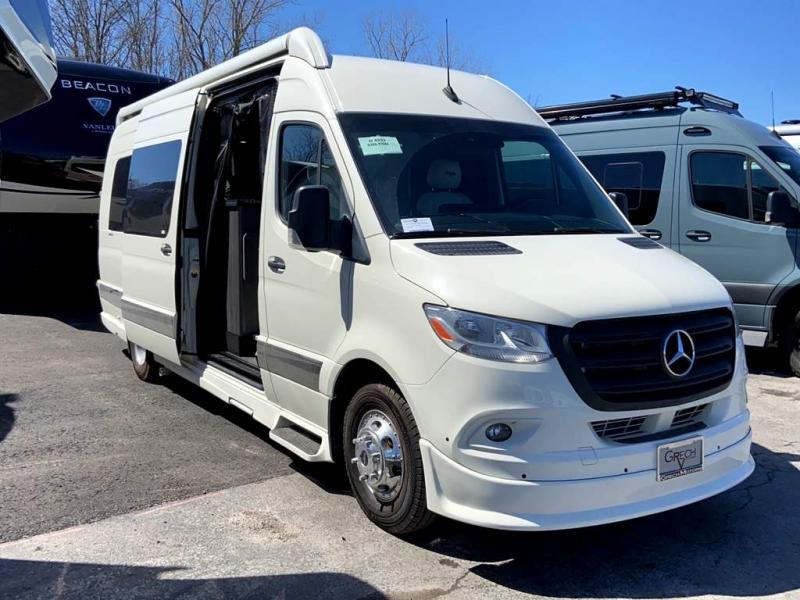 2022 Grech RV STRADA TOUR 2022 Grech RV STRADA TOUR