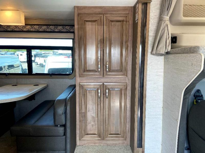 used Camper / RV Jayco Seneca for sale, in North Tonawanda, NY Thumbnail 15