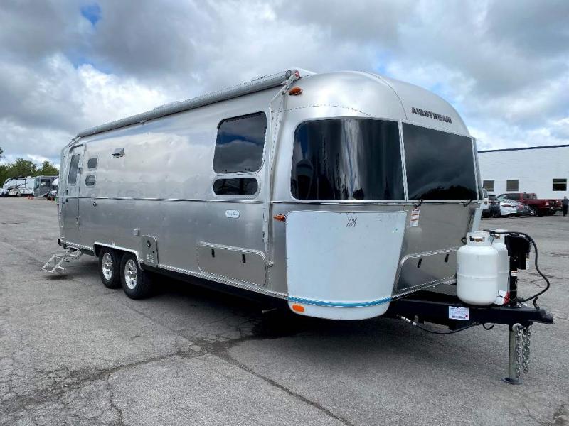 2022 Airstream FLYING CLOUD 27FBT 2022 Airstream FLYING CLOUD 27FBT