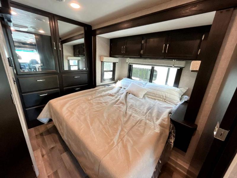 new Camper / RV Entegra Coach Vision for sale, in Wind Gap, PA Thumbnail 8