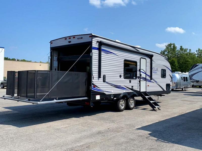 2018 FOREST RIVER XLR BOOST 27QB 2018 FOREST RIVER XLR BOOST 27QB