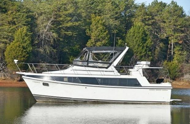 1987 Carver Yachts MARINER 3697 1987 Carver Yachts MARINER 3697