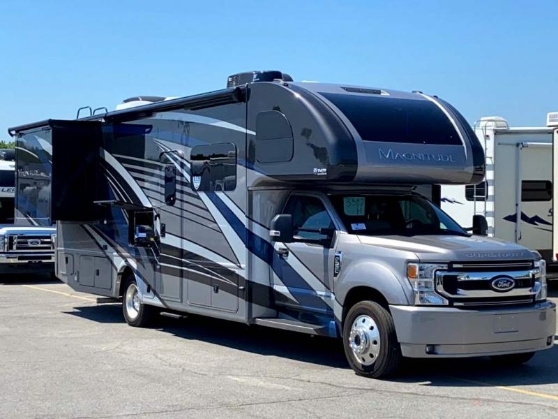 2022 Thor Motor Coach MAGNITUDE XG32 2022 Thor Motor Coach MAGNITUDE XG32