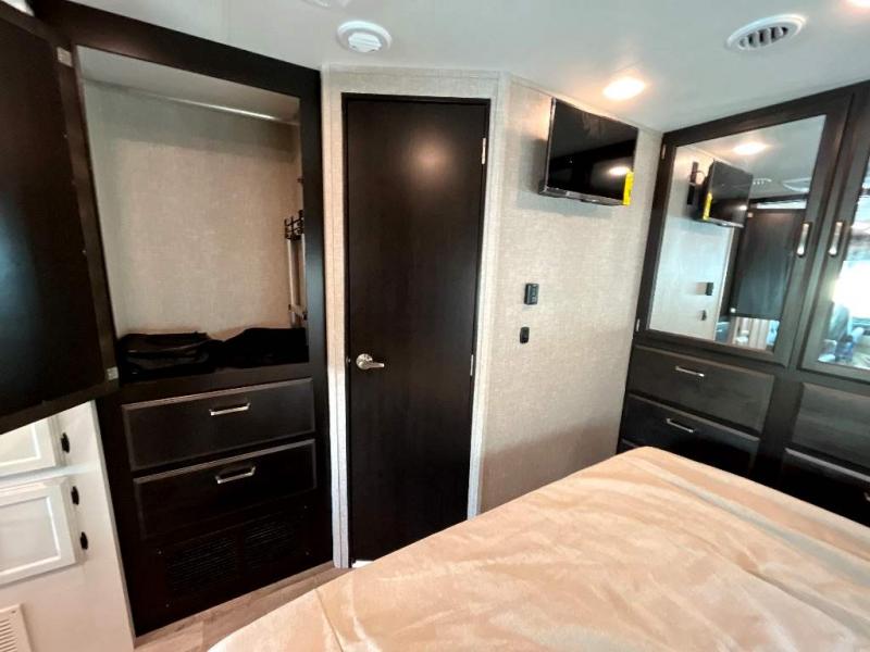 new Camper / RV Entegra Coach Vision for sale, in Wind Gap, PA Thumbnail 9