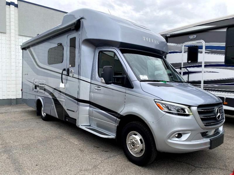2022 Tiffin Motorhomes WAYFARER 25 RW 2022 Tiffin Motorhomes WAYFARER 25 RW