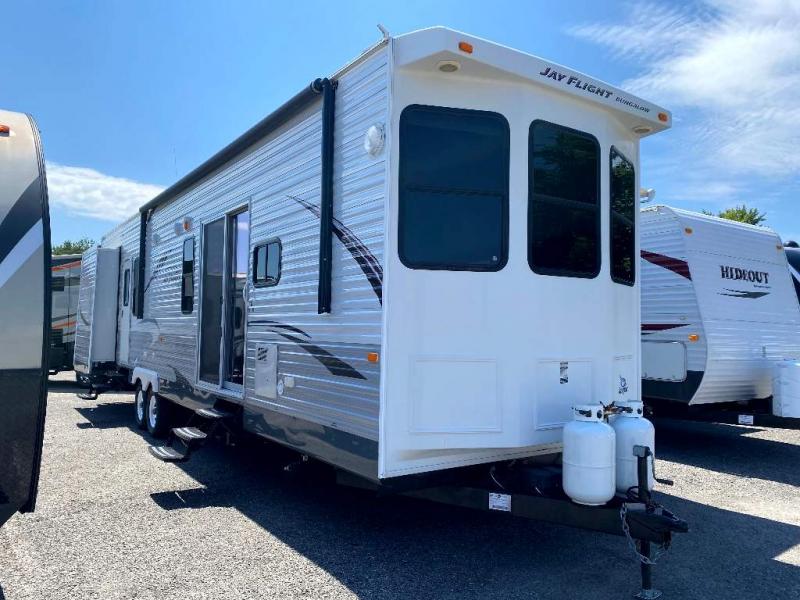 2013 Jayco JAY FLIGHT BUNGALOW M-40FKS 2013 Jayco JAY FLIGHT BUNGALOW M-40FKS