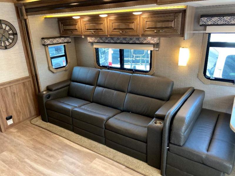 used Camper / RV Jayco Seneca for sale, in North Tonawanda, NY Thumbnail 13